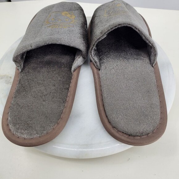 Eva Air Grey Slip On Hello Kitty Business Class Slippers - Picture 7 of 10